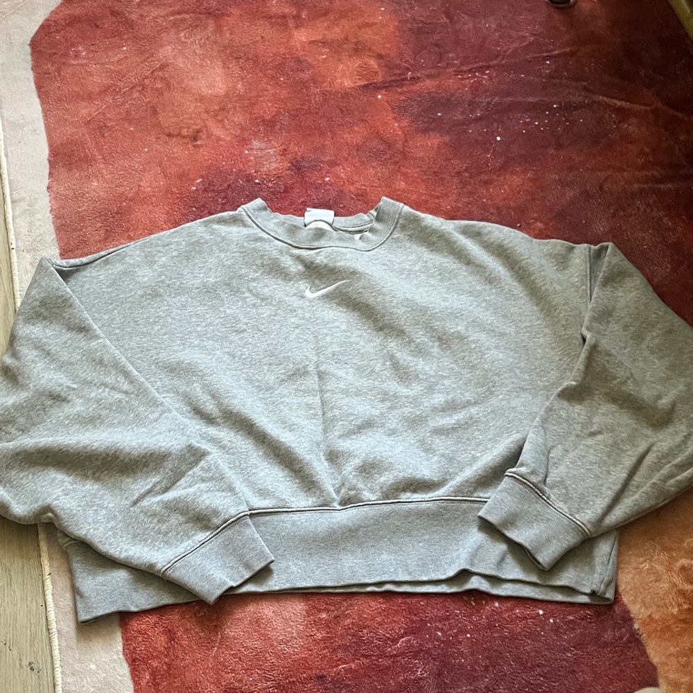 Nike Heather Gray Women's Crew Neck Sweater